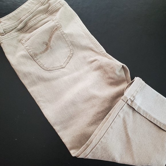 Vtg Chicos Tan Crop Jeans Size 2 Stretchy Khaki 5 Pocket Cuffed 10"Rise 38"Waist - Picture 6 of 6
